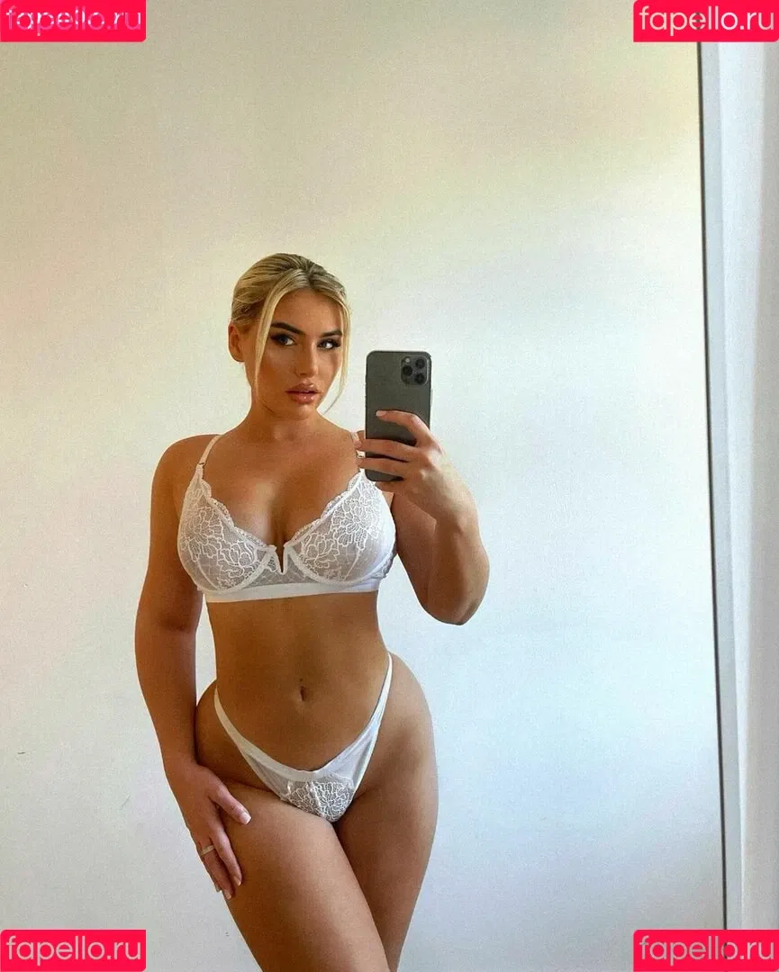 Ellie Brown Onlyfans Photo Gallery 