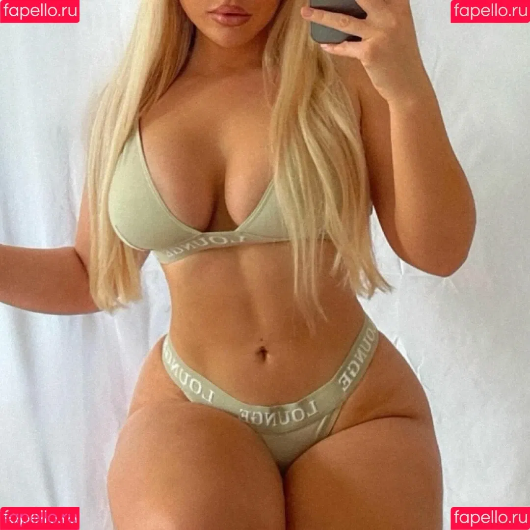 Ellie Brown Onlyfans Photo Gallery 