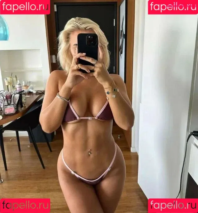Ellie Brown Onlyfans Photo Gallery 