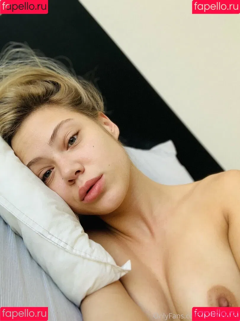 theaverycristy Onlyfans Photo Gallery 