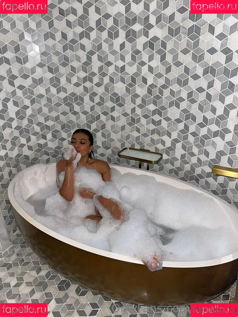 Hatidza Demirovic Onlyfans Photo Gallery 