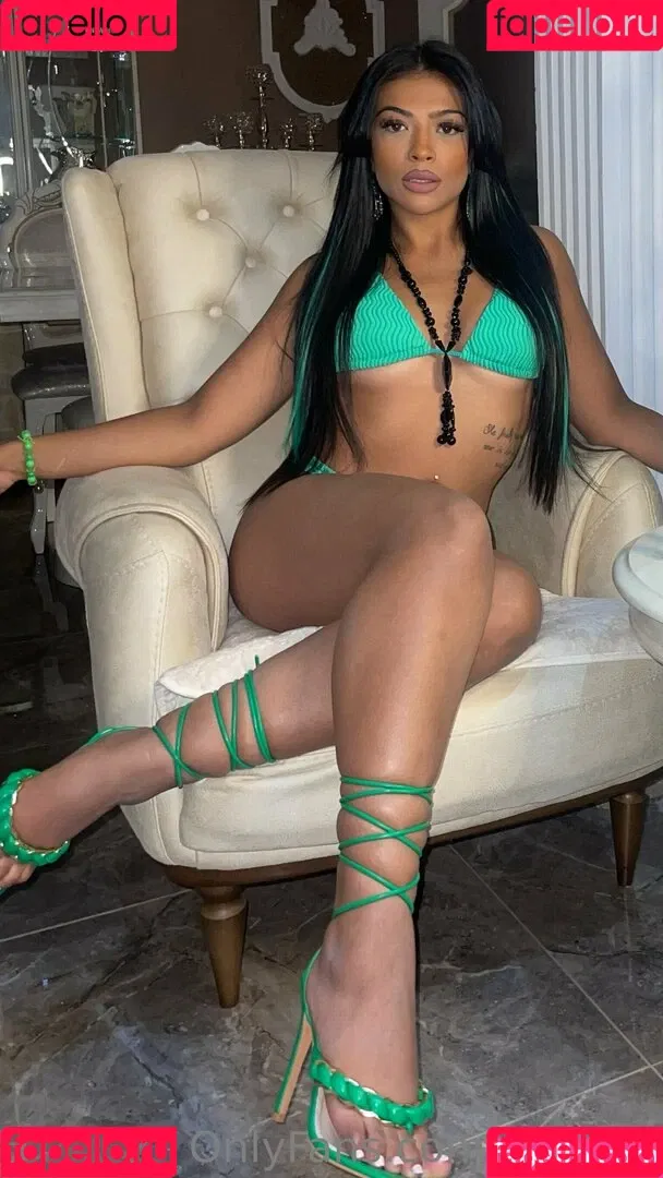 Hatidza Demirovic Onlyfans Photo Gallery 