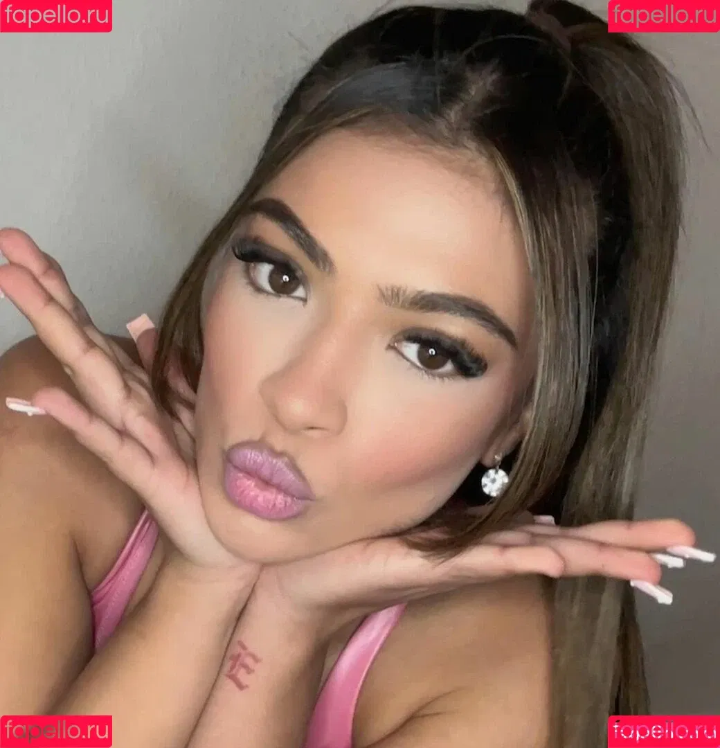 Hatidza Demirovic Onlyfans Photo Gallery 