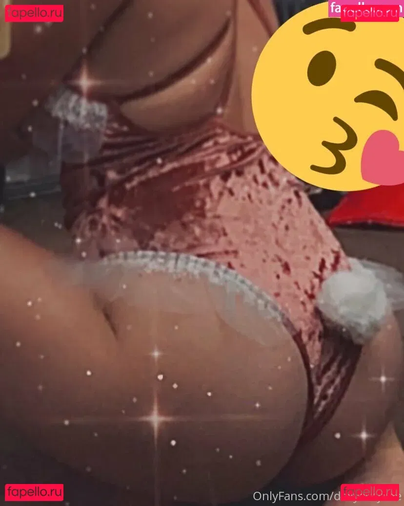 dailyavajune Onlyfans Photo Gallery 