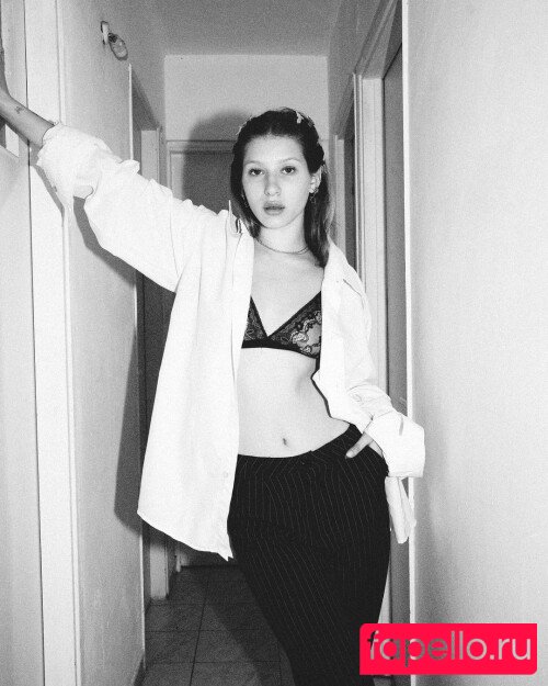 Roni Zouler Nude Onlyfans Photo 25