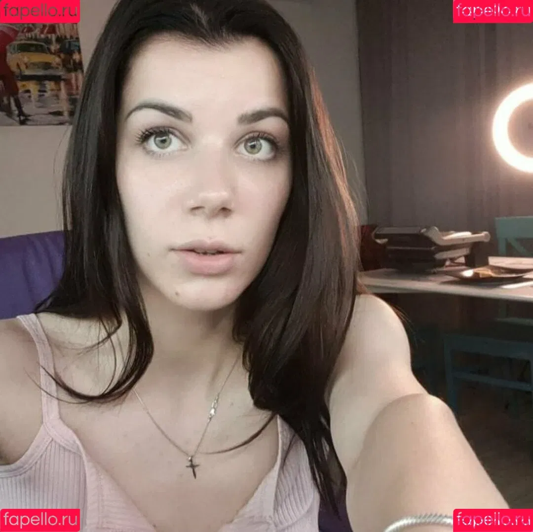 momsaysitsok Onlyfans Photo Gallery 