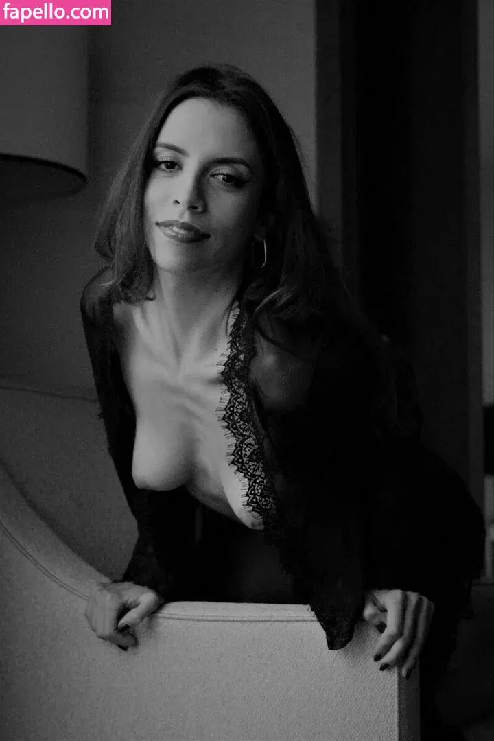 Caroline Lopes Onlyfans Photo Gallery 