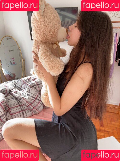 Caroline Lopes Onlyfans Photo Gallery 