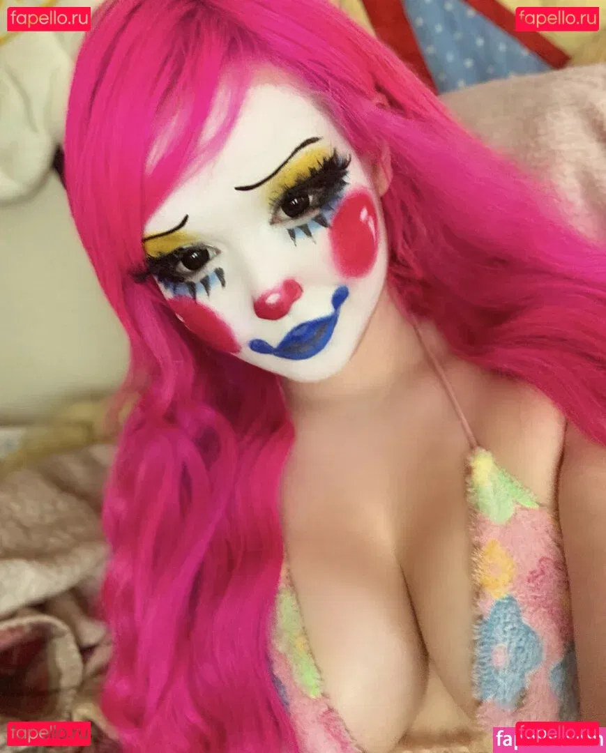 e-hug Onlyfans Photo Gallery 