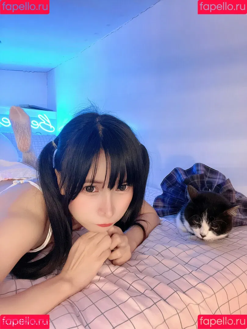 Joyce Poring Onlyfans Photo Gallery 