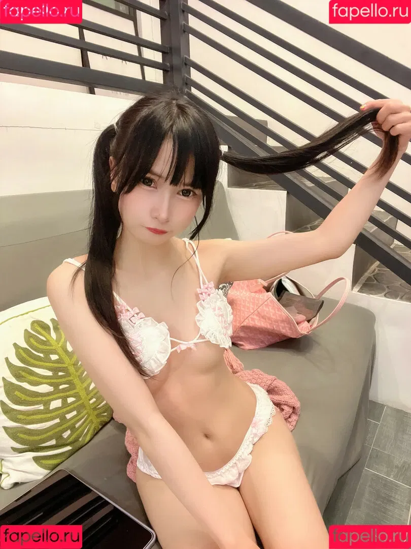 Joyce Poring Onlyfans Photo Gallery 
