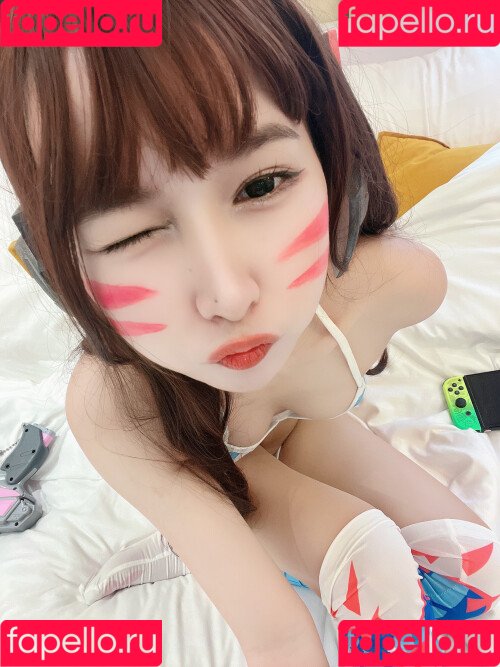 Joyce Poring Onlyfans Photo Gallery 