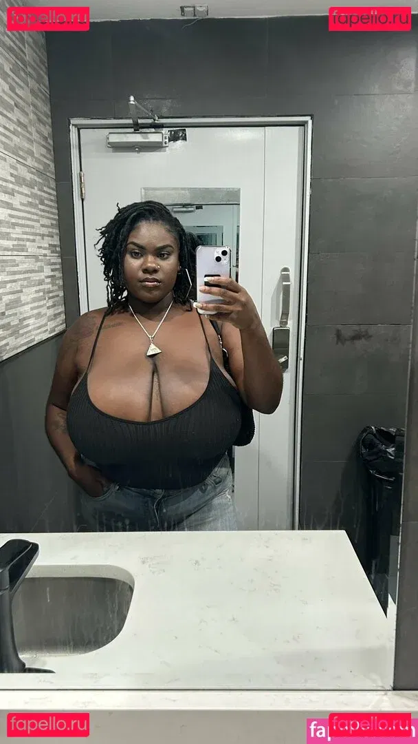 Missmellonsss Onlyfans Photo Gallery 