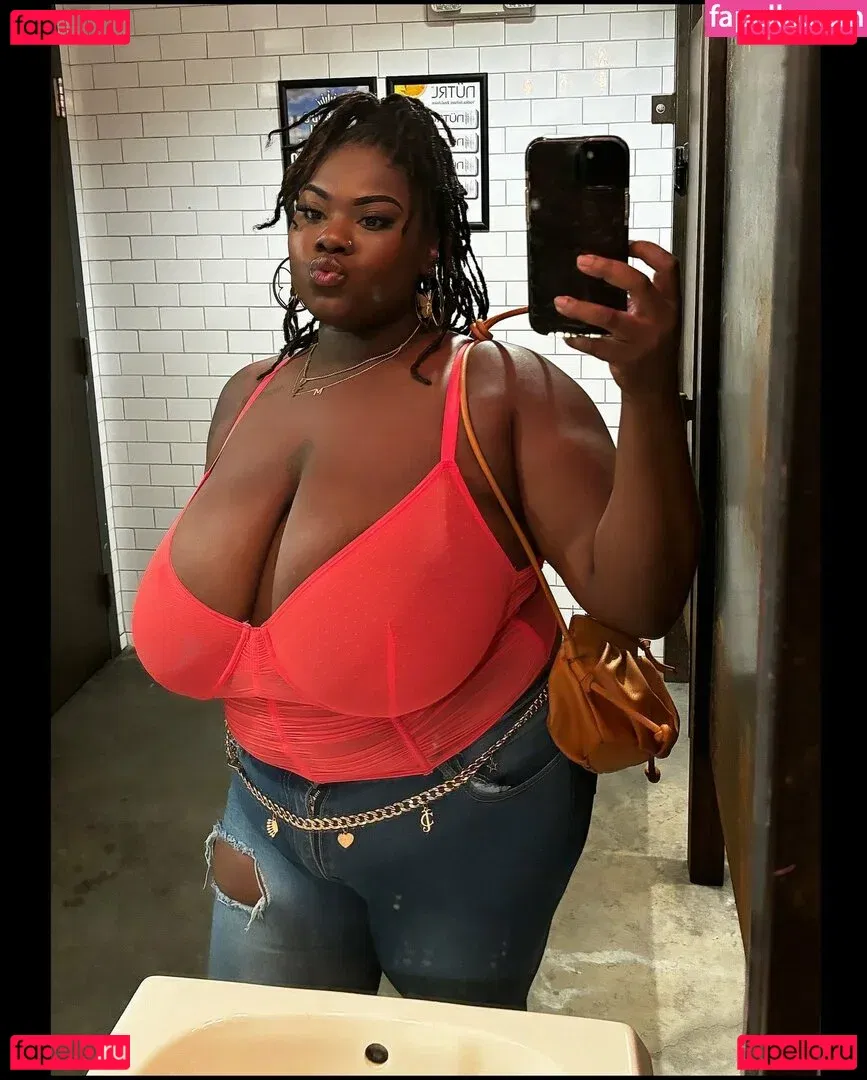 Missmellonsss Onlyfans Photo Gallery 