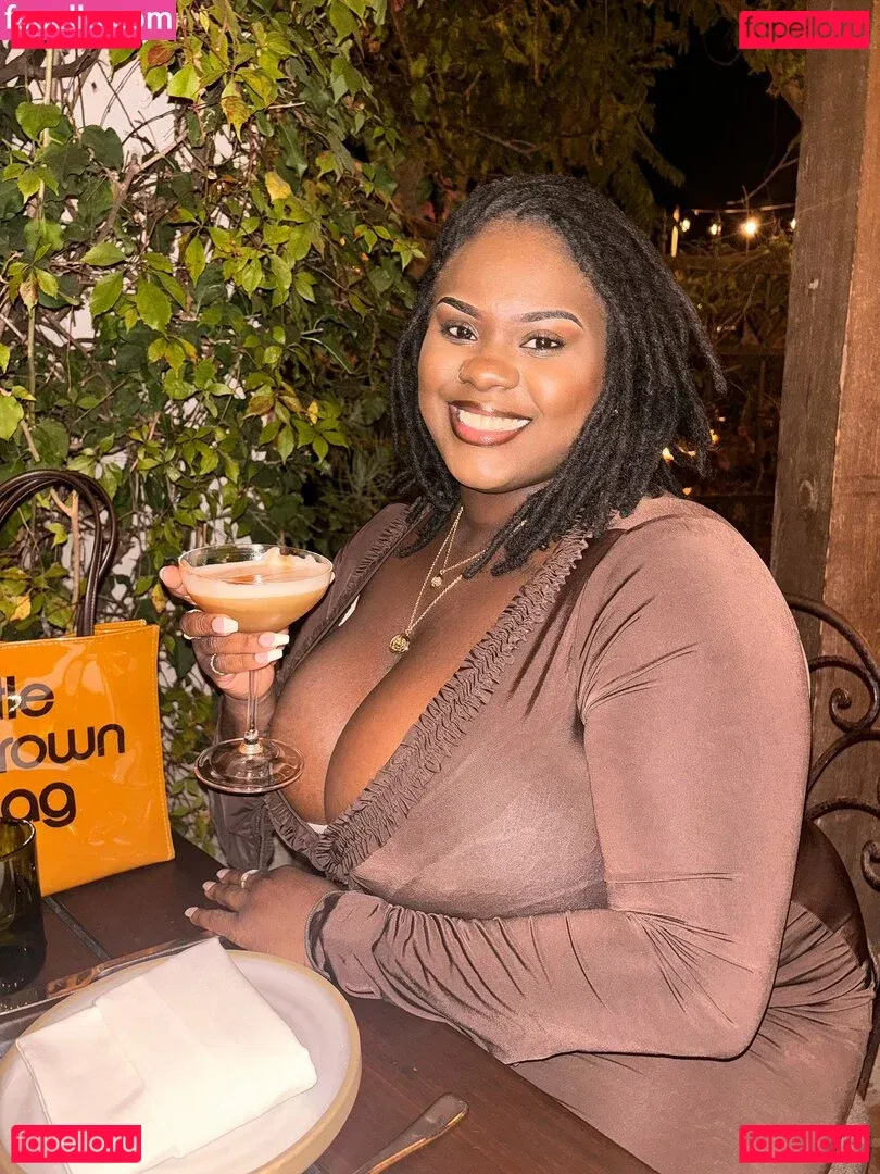 Missmellonsss Onlyfans Photo Gallery 