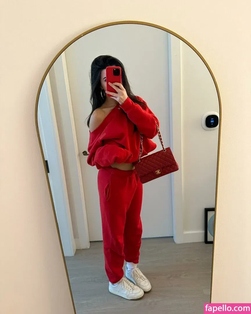 Ellie Zeiler Onlyfans Photo Gallery 