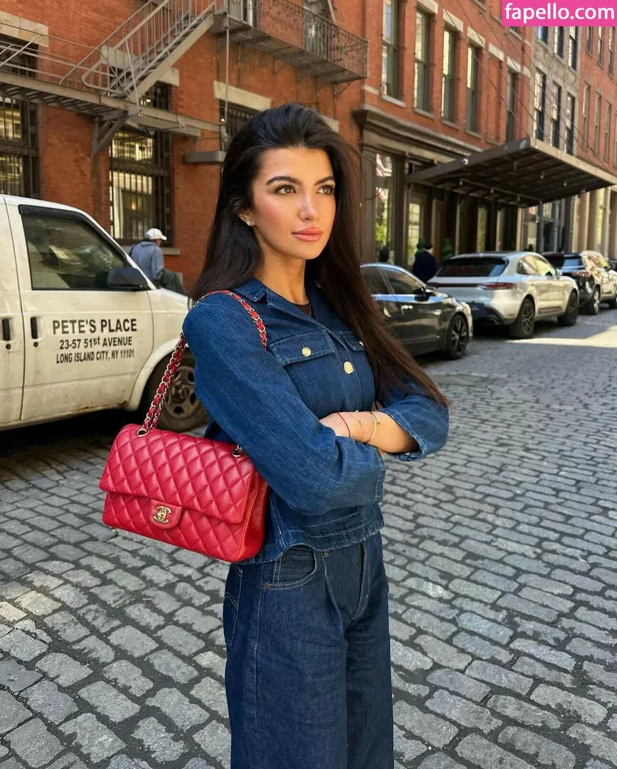 Ellie Zeiler Onlyfans Photo Gallery 