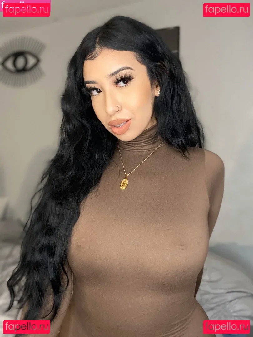 me_marlyn Onlyfans Photo Gallery 