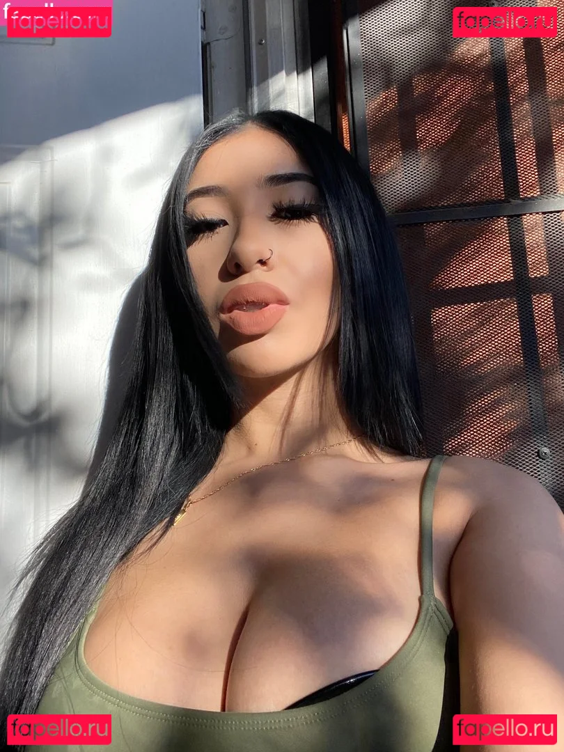 me_marlyn Onlyfans Photo Gallery 