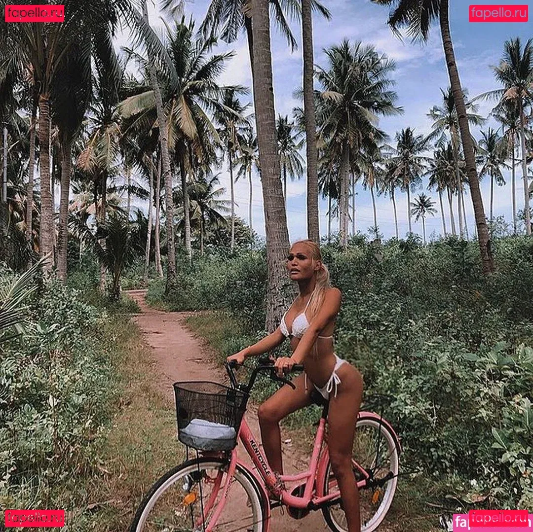 thecluest Onlyfans Photo Gallery 