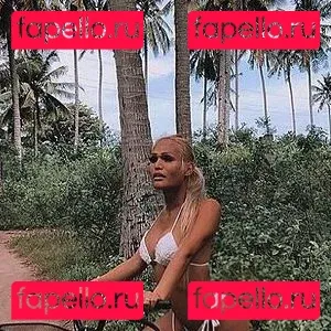 thecluest Onlyfans Photo Gallery 