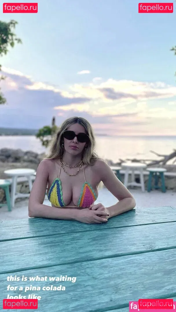 Keeley Hazel Onlyfans Photo Gallery 