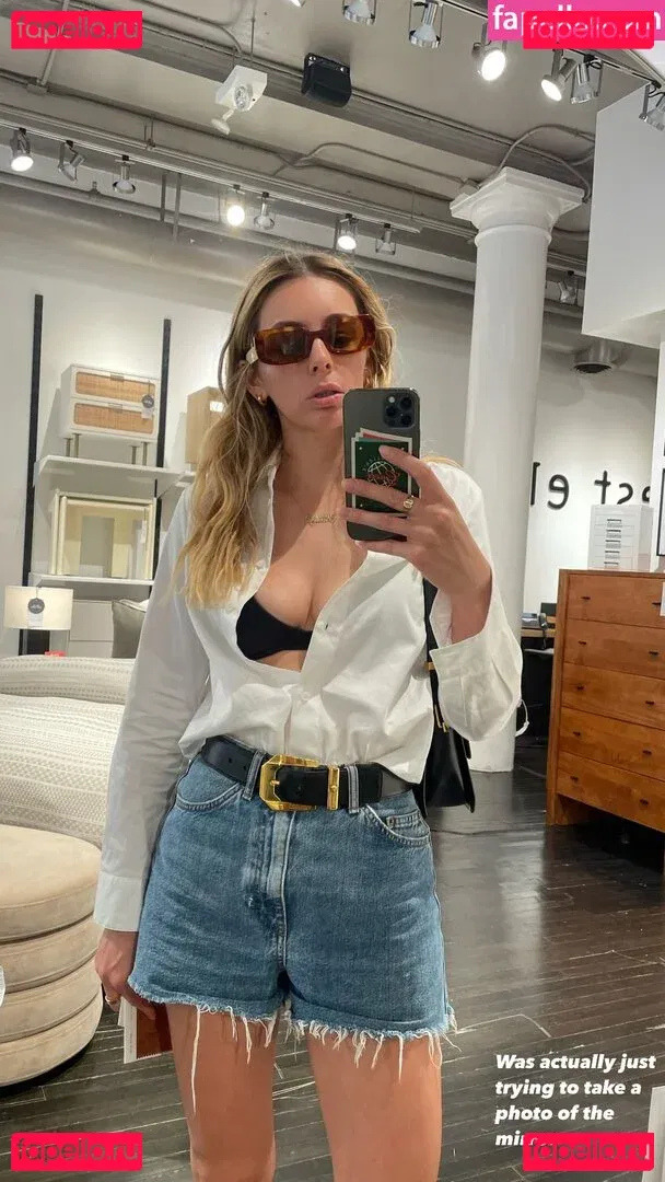 Keeley Hazel Onlyfans Photo Gallery 