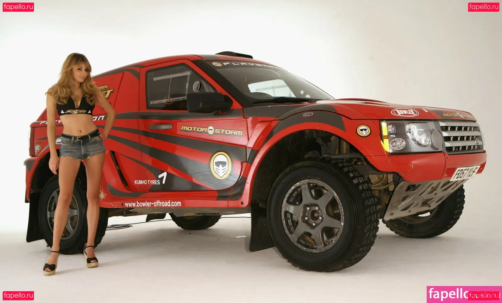 Keeley Hazel Onlyfans Photo Gallery 