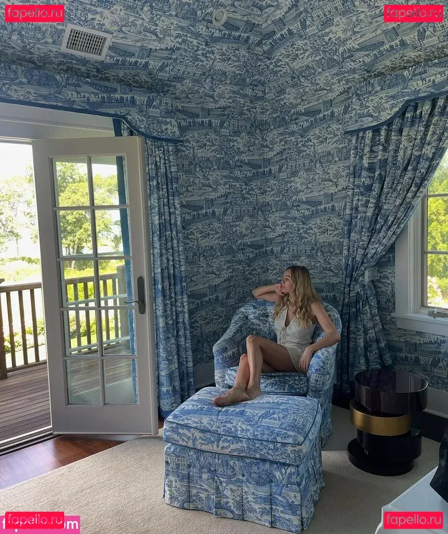 Keeley Hazel Onlyfans Photo Gallery 