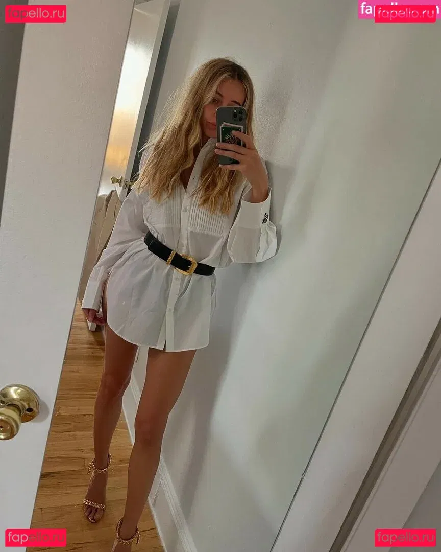 Keeley Hazel Onlyfans Photo Gallery 