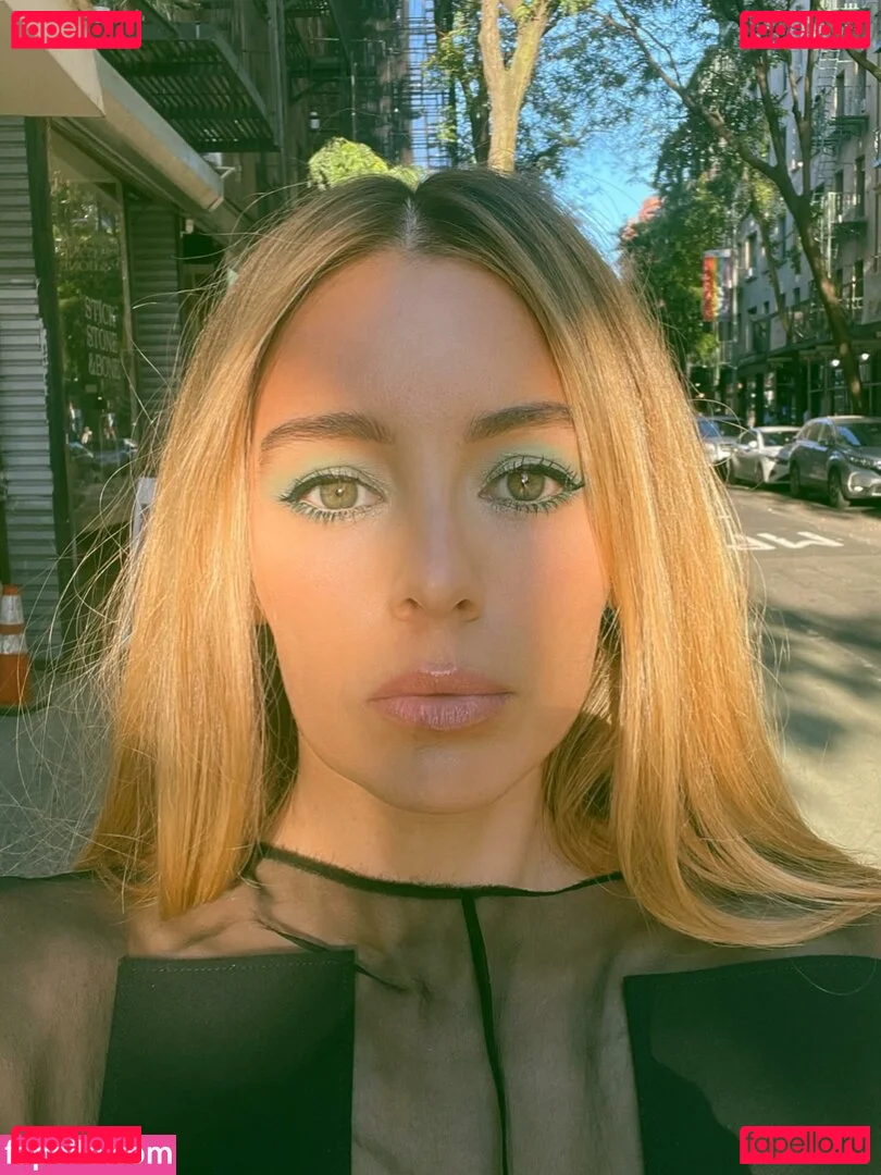 Keeley Hazel Onlyfans Photo Gallery 