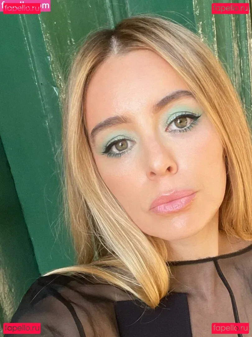 Keeley Hazel Onlyfans Photo Gallery 