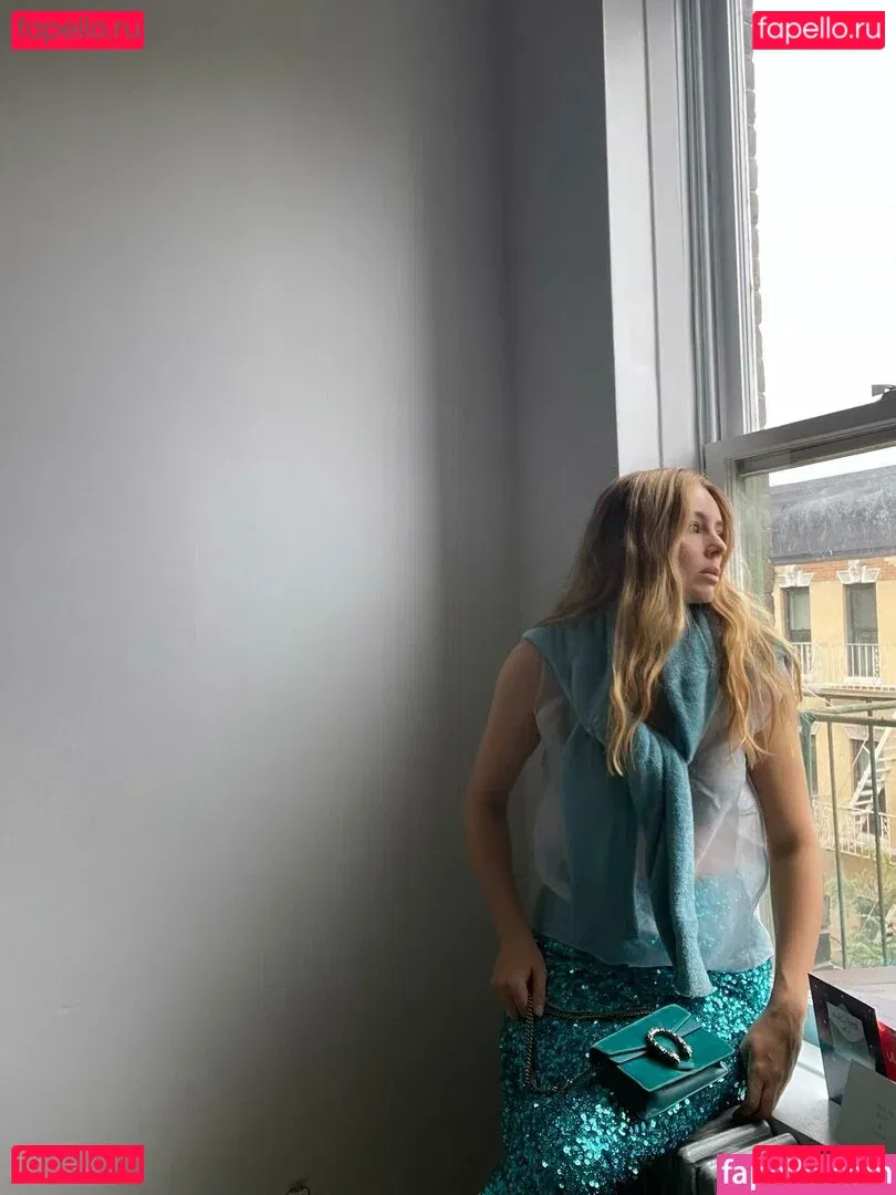 Keeley Hazel Onlyfans Photo Gallery 