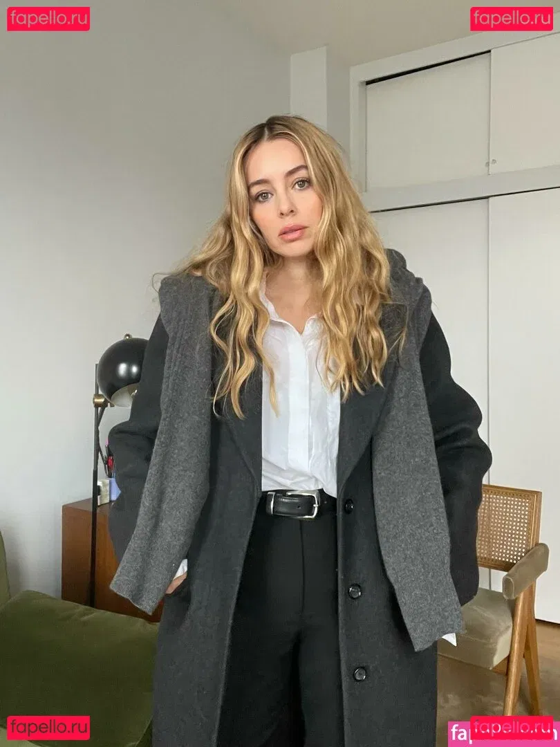 Keeley Hazel Onlyfans Photo Gallery 