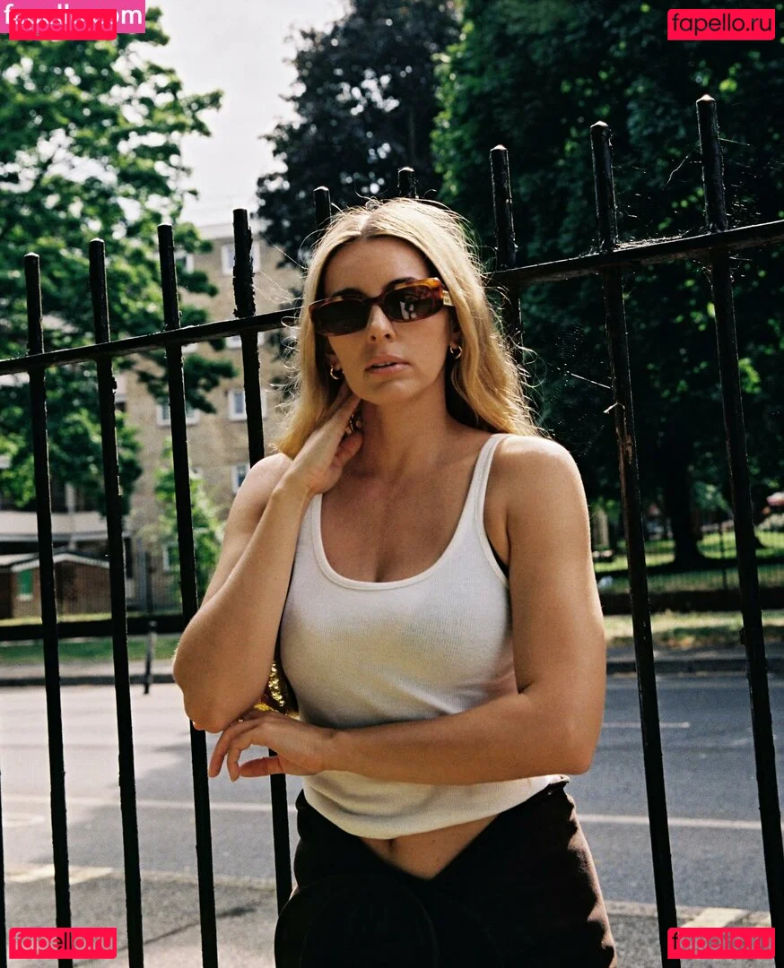 Keeley Hazel Onlyfans Photo Gallery 