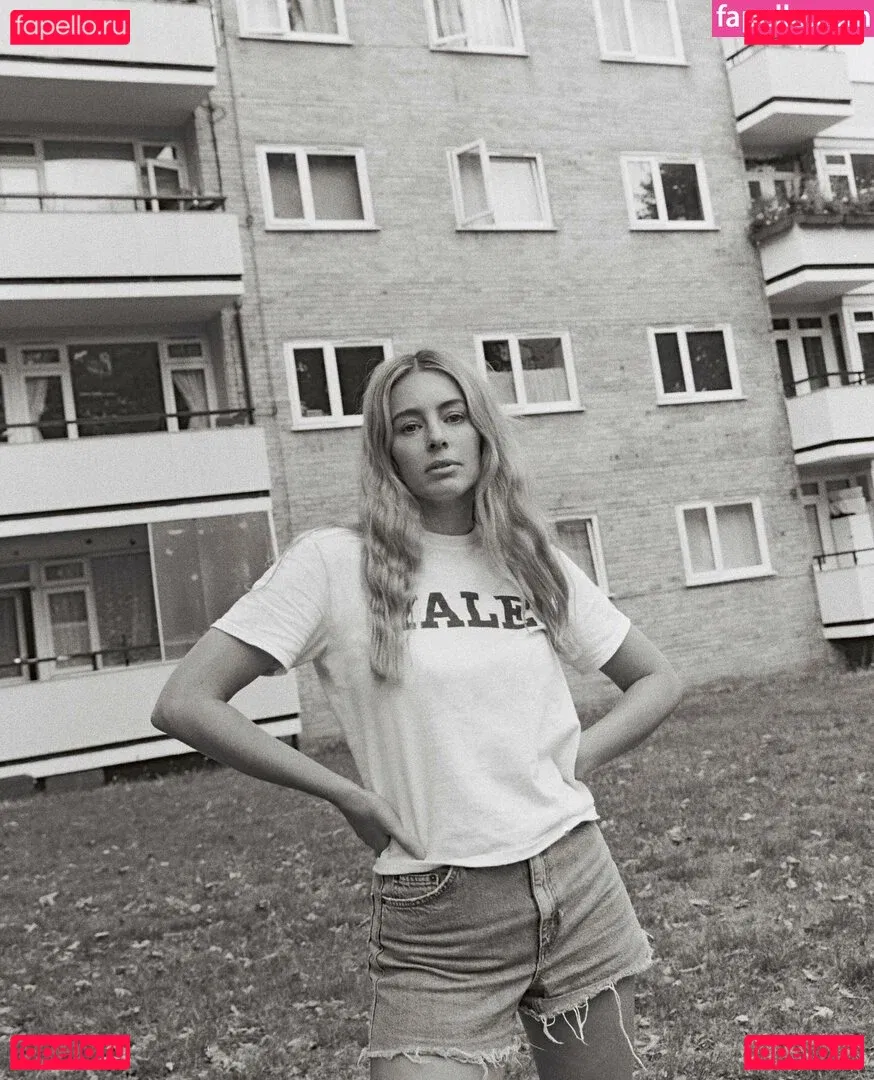 Keeley Hazel Onlyfans Photo Gallery 