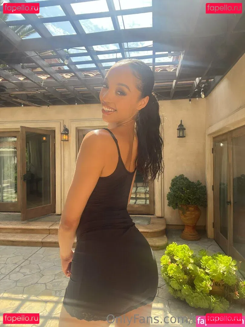 taeisfree Onlyfans Photo Gallery 