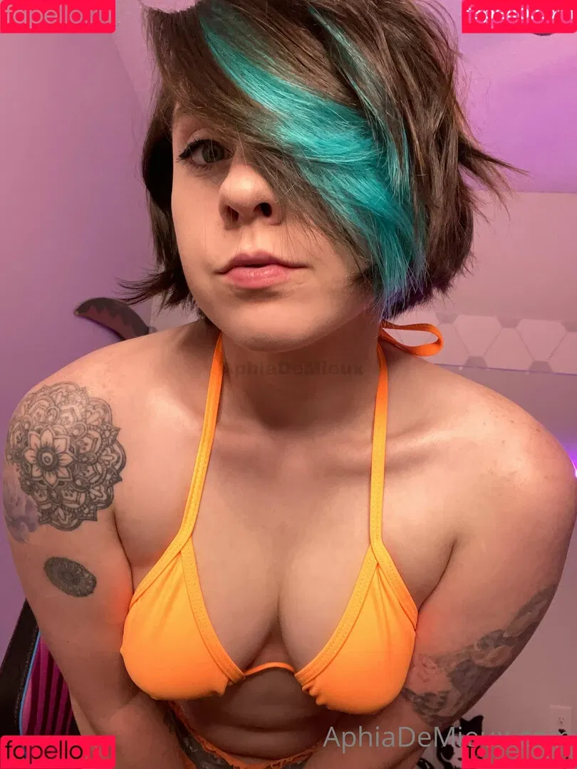 aphiademieuxpublic Onlyfans Photo Gallery 