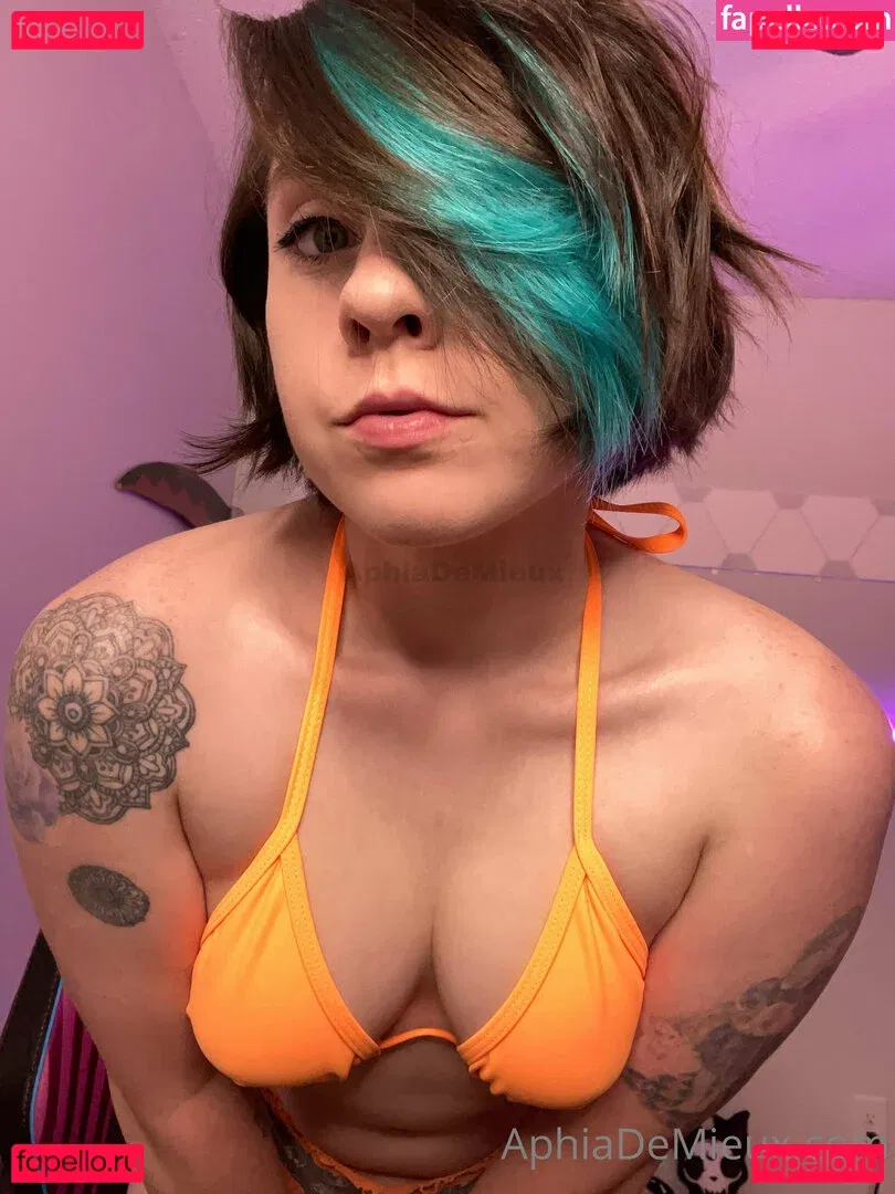 aphiademieuxpublic Onlyfans Photo Gallery 