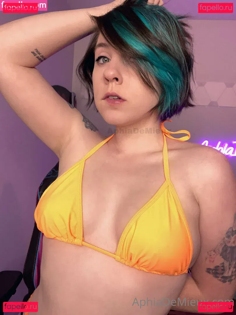 aphiademieuxpublic Onlyfans Photo Gallery 