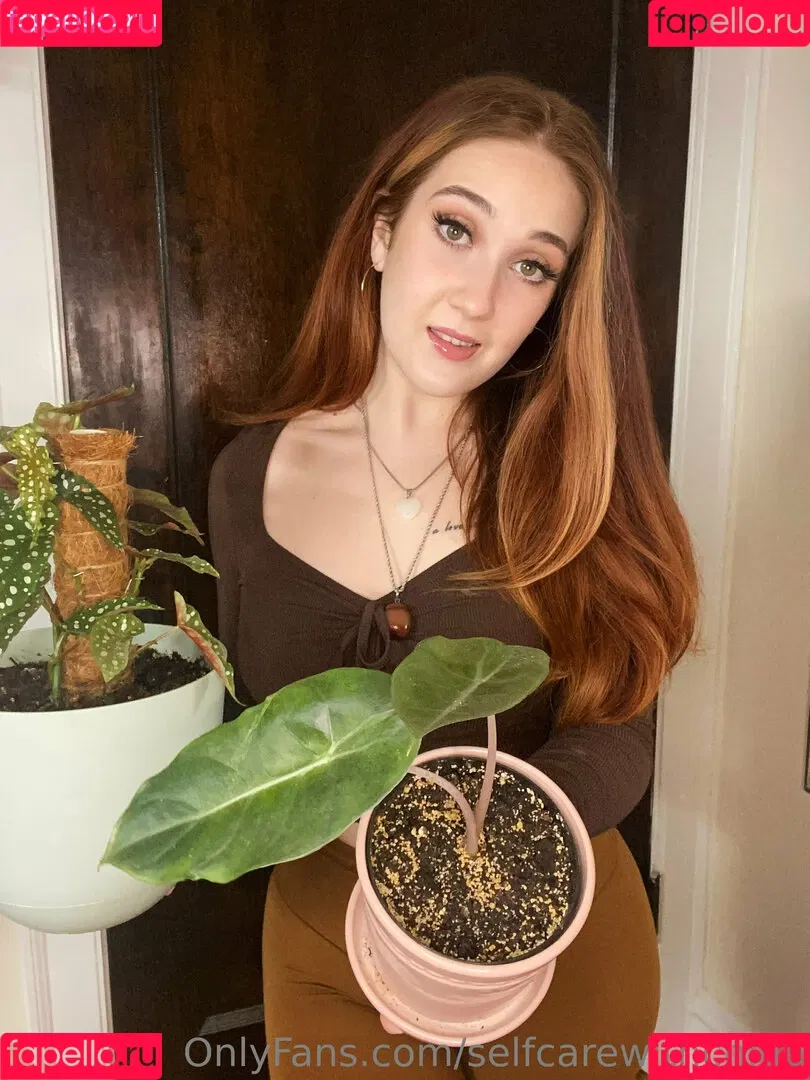 selfcarewithchloe Onlyfans Photo Gallery 
