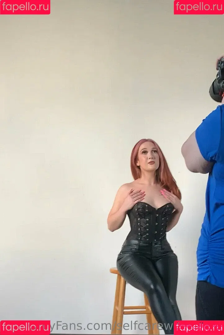 selfcarewithchloe Onlyfans Photo Gallery 