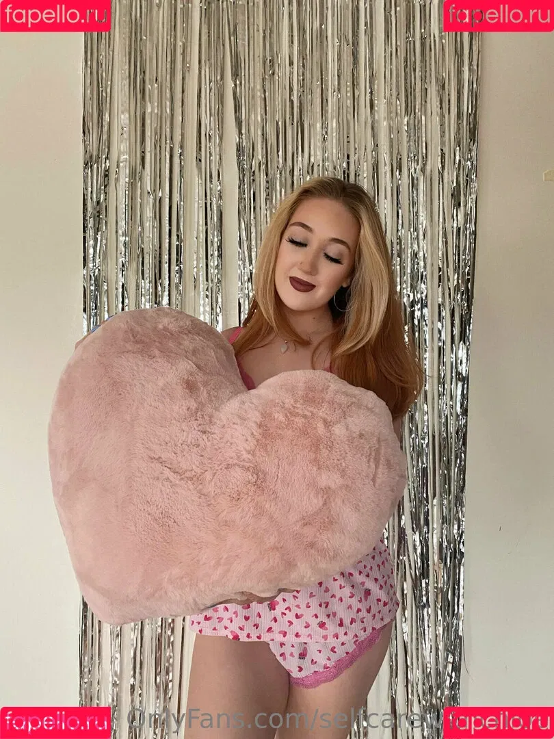 selfcarewithchloe Onlyfans Photo Gallery 