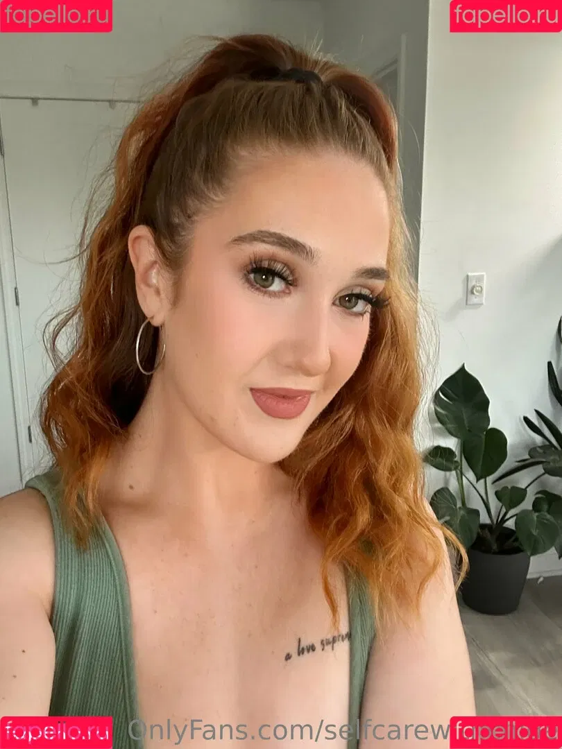 selfcarewithchloe Onlyfans Photo Gallery 