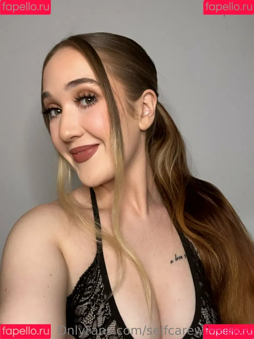 selfcarewithchloe Onlyfans Photo Gallery 