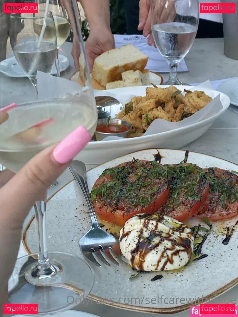 selfcarewithchloe Onlyfans Photo Gallery 