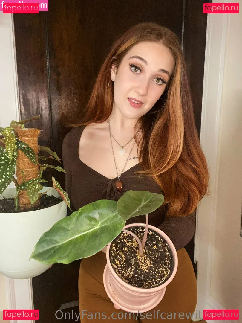 selfcarewithchloe Onlyfans Photo Gallery 