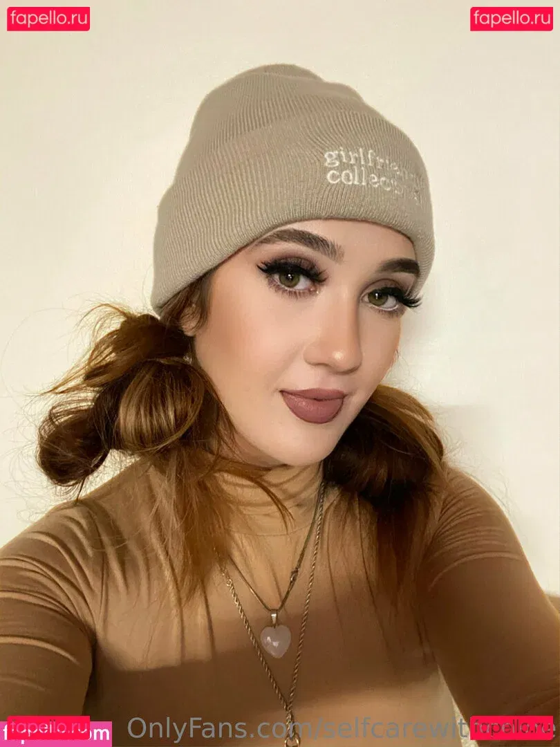 selfcarewithchloe Onlyfans Photo Gallery 