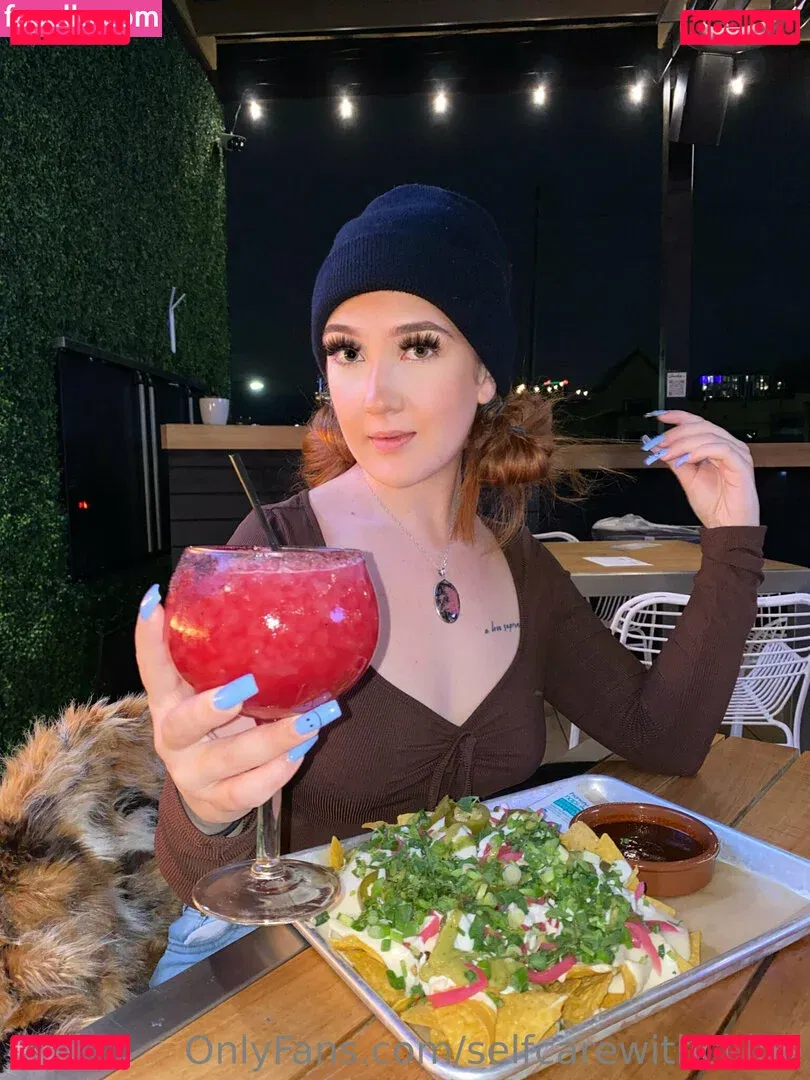 selfcarewithchloe Onlyfans Photo Gallery 