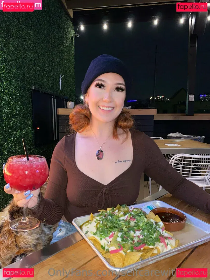 selfcarewithchloe Onlyfans Photo Gallery 